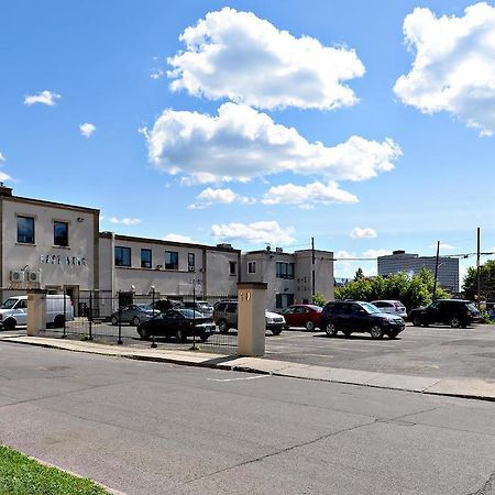 Ottawa Inn Hotel Экстерьер фото