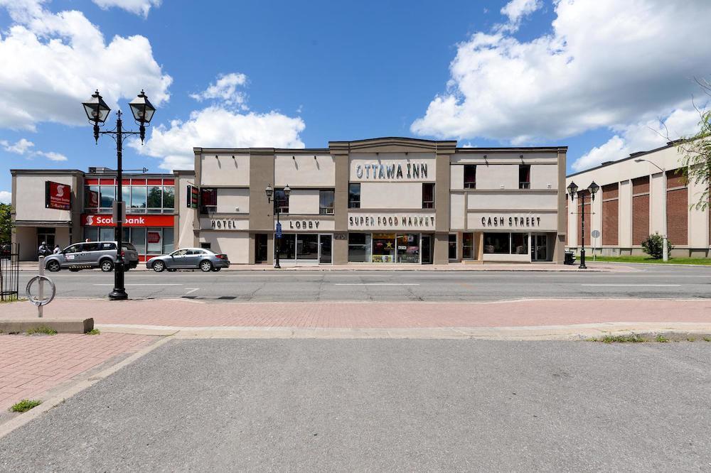 Ottawa Inn Hotel Экстерьер фото