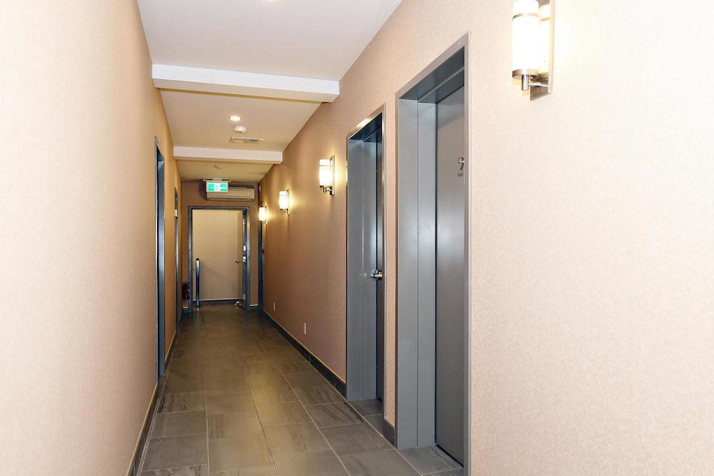 Ottawa Inn Hotel Экстерьер фото