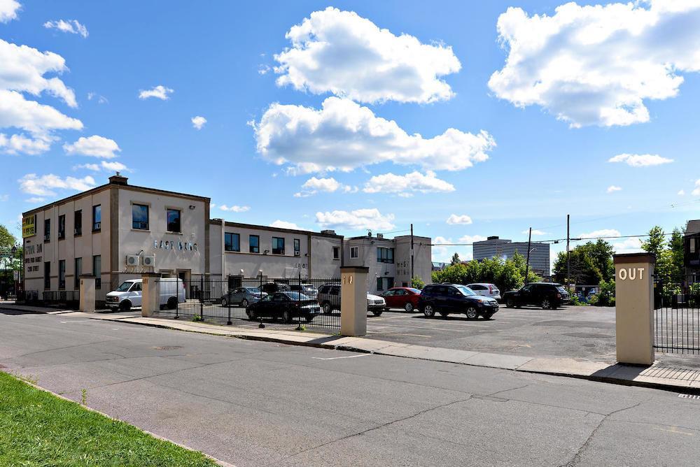 Ottawa Inn Hotel Экстерьер фото