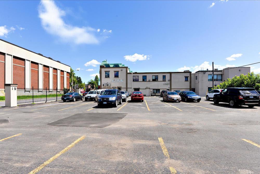 Ottawa Inn Hotel Экстерьер фото